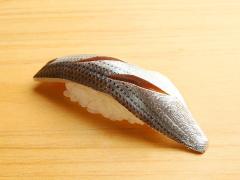 銀座で気軽に江戸前寿司を！池波正太郎も愛した老舗『新富寿し』の元職人が独立、本格江