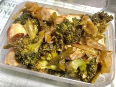 ダイエット中のお弁当に！胸肉とブロッコリーとねぎの塩レモン炒め - ビューティーガール