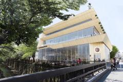 スタバ、中目黒ロースタリーで優先入場を実施 - ビューティーガール