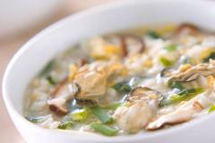 ふっくらカキの旨味エキスがたまらない 「カキ雑炊」 - ビューティーガール