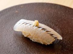 大ぶりな「握り」は食べごたえ抜群！ カジュアルに本格「鮨」が楽しめる隠れ家鮨店『らん