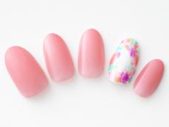【365日ネイル】ペイントアートで上品カラフルに♪囲みペイントがアクセントの春ピンクネ