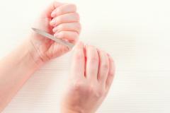 セルフネイルを綺麗に仕上げる♡ケア方法とネイルデザイン -