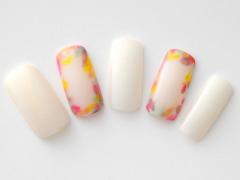 【365日ネイル】平成ラストデーは…上品かつ華やかな囲みペイントネイルでエレガントに