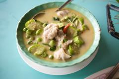 タイ料理、実は辛いだけじゃない？これだけは食べたいおすすめグルメ10選 -