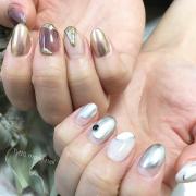 ちょいモードがカッコイイ♡大人のための夏ネイルカタログ -