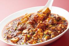 「激辛グルメ春祭り」行列の絶えない人気12店舗が歌舞伎町に集結