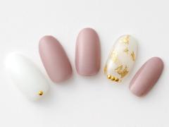 【365日ネイル】モーブカラーと抜け感のあるネイルで手元をおしゃれにクールダウン！ |