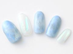 【365日ネイル】マーブルとオーロラで柔らかい印象に…優しい空模様柄ネイル |