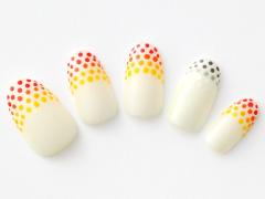 【365日ネイル】カラフルでも軽やか♪大人かわいいドットフレンチネイル |