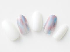 【365日ネイル】儚げな“かすれペイント”で涼やかに…大人パステルの水彩画ネイル |