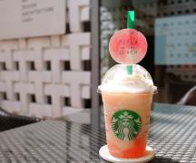 スタバで桃狩り♡本日発売「桃フラペ」＆「桃スイーツ」食べてきました！ -
