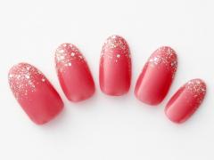 【365日ネイル】灼熱の太陽に負けない！キラッと華やかなレッド＆ラメグラデ |