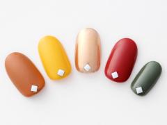 【365日ネイル】落ち葉をヒントにした色使いを…秋を感じるカラフルネイル |