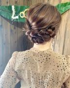 長い髪も簡単にまとまる♡ロングさん向け「キレイめまとめ髪」アレンジ -