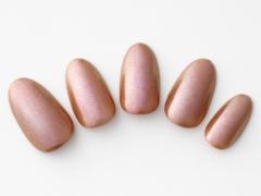 【365日ネイル】単色塗りでも存在感を放つピンクブロンズネイル |