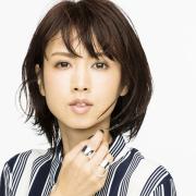 おすすめのヘアカラー13選｜人気の髪色は？アッシュ系やピンク系のカラーも！ |