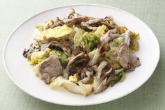 食物繊維たっぷり！マイタケとやわらか豚肉の蒸し焼き|＠ビューティーガール