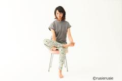 おしりのお肉よ、さようなら！ ☆〜フルーツを配る仙人のポーズ〜☆|＠ビューティーガール