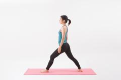 【体幹ヨガ】 体幹を意識したヨガでボディバランスを整える〔戦士のポーズⅠ〕|＠ビューテ