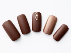 【365日ネイル】パールの艶めきでエレガントさを加速！すっきり大人仕様のダークブラウン