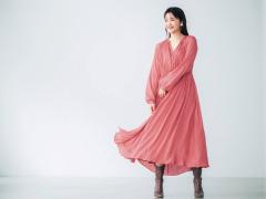 ゆったりマキシワンピ×タイトヘアで9頭身風！身長、体型を選ばない小顔おしゃれテク |