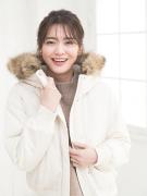         ユニクロのキレイめブルゾン×ゆるお団子アレンジで、“冬の愛らしい”を一人占め