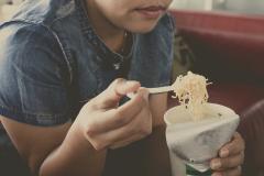 ズボラ式！我慢できない日に食べたい低カロリーカップフード6選|＠ビューティーガール