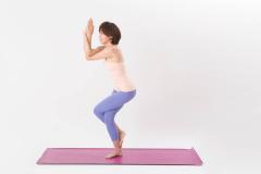 【時短痩せ】太ももと二の腕に効く効率的なヨガポーズとは？|＠ビューティーガール