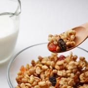 朝ごはんのニューウェーブ！グラノーラのダイエット効果 | ビューティーガール