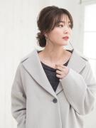         ワザありシニヨンで、GUのカジュアルコートもさらりと美女仕立てに！ |