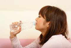 水を飲むだけでも太るの！？ | ビューティーガール