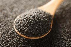 スーパーフード「バジルシード」で理想のボディに【バジルシードのダイエット効果とは？