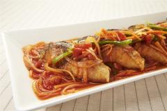 トマトのリコピンとフレッシュ野菜たっぷり！さばの南蛮漬け|＠ビューティーガール