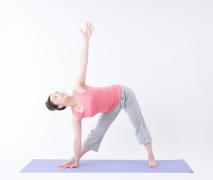 心と体を健やかに &ldquo;キュッと引き締まったウエストをつくるためのポーズ&rdquo;|＠ビュー