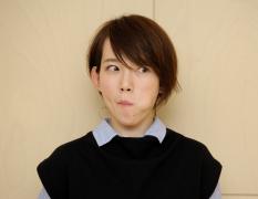 顔のたるみや、ほうれいが気になってきました&hellip;おすすめのエクササイズやアイテムは？