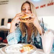 食後の運動は本当にダイエットに効果的！？ | ビューティーガール