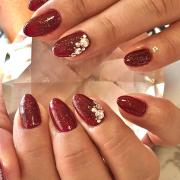 ホリデーネイルはやっぱり“赤”！Xmas＆お正月にぴったりなネイルデザイン -