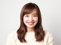 バレッタのふたつ使いでトップのボリュームをキープ｜フェイスラインもスッキリ見せるエ