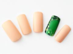 【365日ネイル】クリスマスまであと10日♪ グリーンを効かせたクリスマスモードネイル |