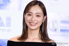 内田理央、タイで幻想的な夜景ショット 上目遣いの“奇跡”の1枚に「可愛すぎ」と反響