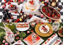 沖縄ヒルトンでいちごデザートビュッフェ、バレンタイン＆ガーデンパーティがテーマ