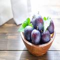 【プルーンの食べ方】ドライでも生でもおいしい！効果や選び方も紹介 - ビューティーガー