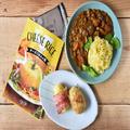 カレーやおにぎりが格段においしくなる。カルディ新作「チーズごはんの素」の活用レシピ