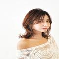 無難なミディアムヘアとは卒業！抜け感を＋した最新ヘアを提案 - ビューティーガール