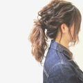 【くるりんぱ×ポニーテール】大人の簡単ヘアアレンジまとめ　不器用さんにおすすめ - ビュ