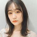 2022年の夏は軽やかミディアムヘアが正解！ 長さをキープしたまま小顔効果と抜け感をGET |