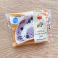 甘酸っぱい味わいが楽しめる♡【ファミマ】“もっちりブルーベリーパン”は絶品！ - ビュ