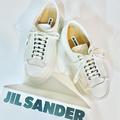 正直お高い…けどやっぱりときめく〜！この秋は「ジルサンダー」スニーカーで足元をアッ