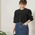 老け見えをくい止めよ。今から秋口まで使えるブラックトップス5選 -